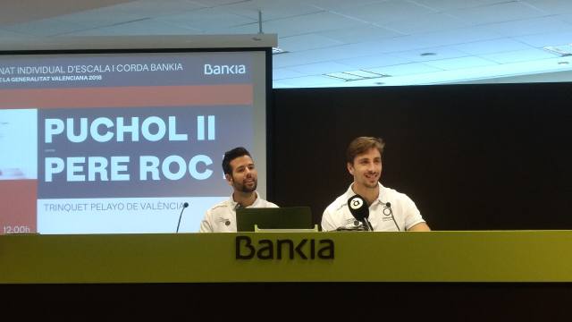 Presentación de una partida de pilota valenciana con dos jugadores